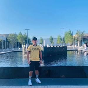 Meet your Posher, Miko